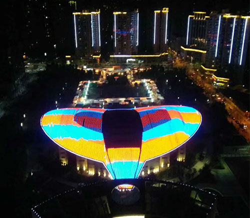 大功率線條燈有效粘合，實(shí)現(xiàn)經(jīng)濟(jì)結(jié)構(gòu)防水